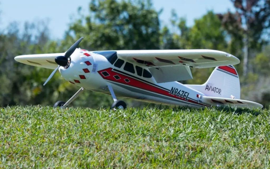 Aviator 40E Super PNP (Red, Night) FLEX